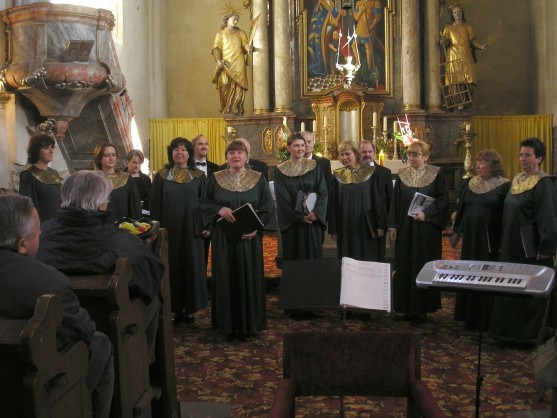 Koncert smíšeného pěveckého sboru Byzantion v rámci výletu souboru do Martínkovic a na Broumovsko