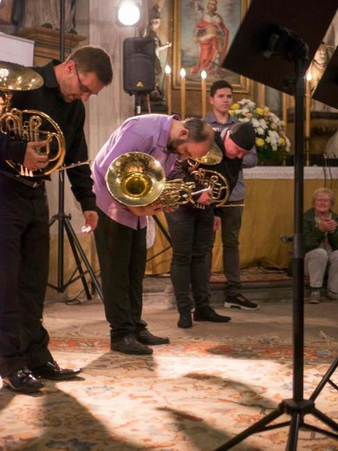 Letní hornové kurzy vyvrcholily koncertem lektorů v kostele sv. Prokopa v Bezděkově nad Metují