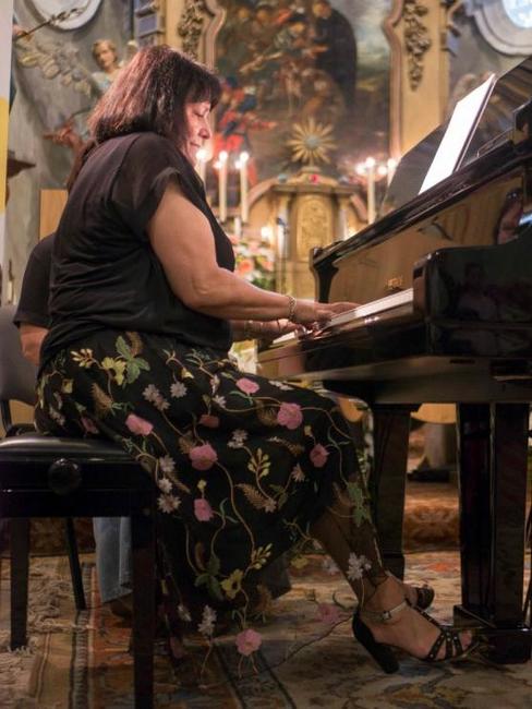 Letní hornové kurzy vyvrcholily koncertem lektorů v kostele sv. Prokopa v Bezděkově nad Metují