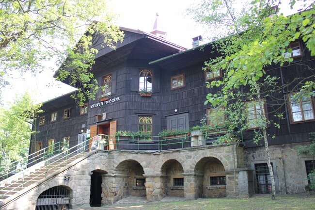 Kiosek u chaty Hvězda by měl otevřít na začátku května