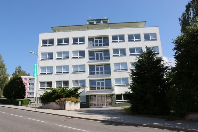 V Červeném Kostelci bude nově škola pro zdravotníky