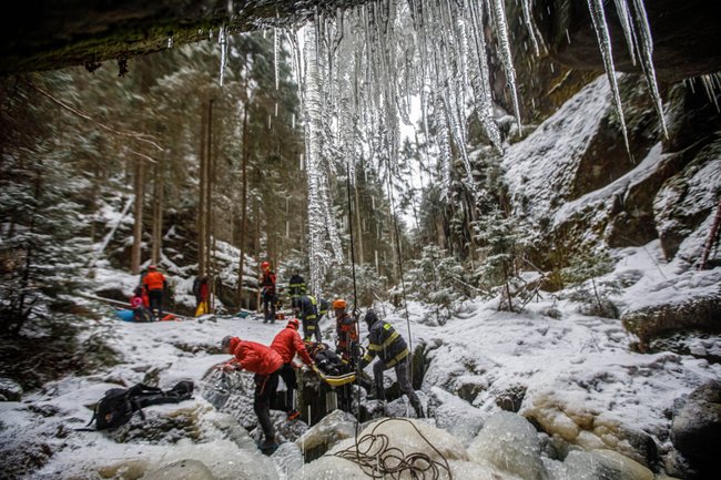 Záchranáři nacvičovali ve Vlčí rokli