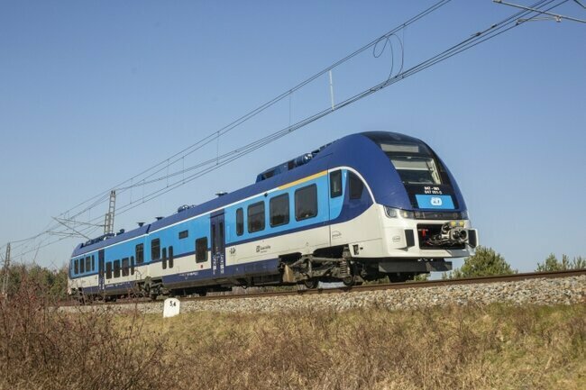 Mezi Teplicemi a Trutnovem bude týdenní výluka vlaků