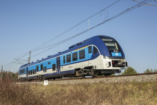 Vlaky mezi Teplicemi nad Metují a Trutnovem čeká krátká výluka