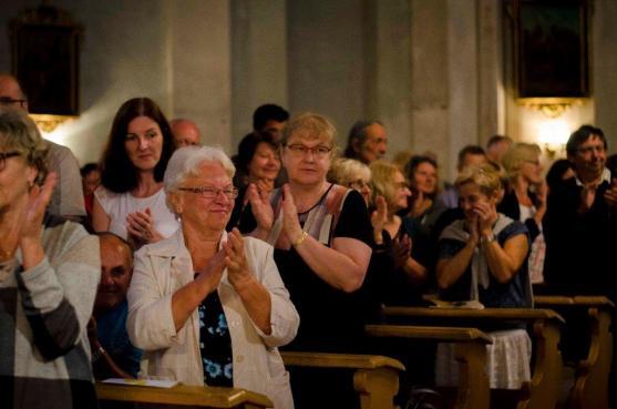 Mistři klavíru a houslí se představili na osmém koncertě festivalu Za poklady Broumovska