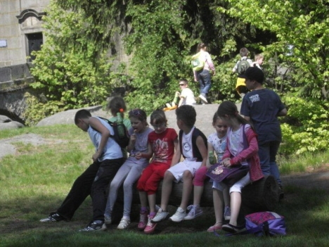 Děti ze základní školy v polské Nové Rudě na výletě v Broumově