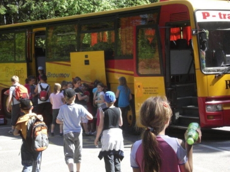 Děti ze základní školy v polské Nové Rudě na výletě v Broumově