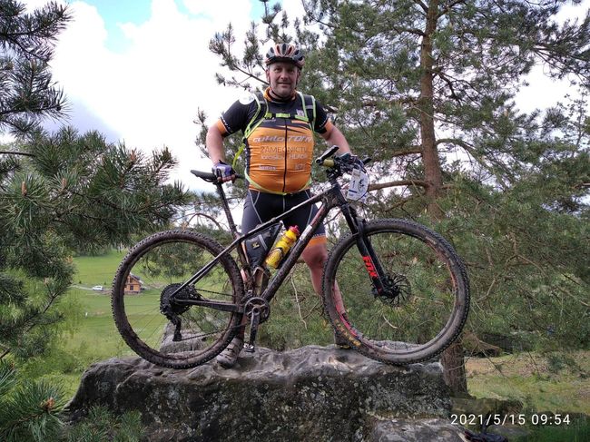 Vláďa Grusman na startu cyklistického ultramaratonu Trans Germany 2021