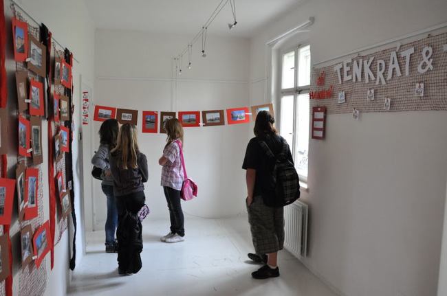 Pexeso z fotografií Broumova je výsledkem jednoho z projektů programu Máme rádi Broumovsko 