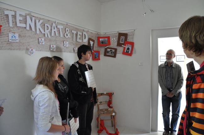 Pexeso z fotografií Broumova je výsledkem jednoho z projektů programu Máme rádi Broumovsko 