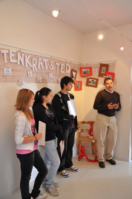 Pexeso z fotografií Broumova je výsledkem jednoho z projektů programu Máme rádi Broumovsko 