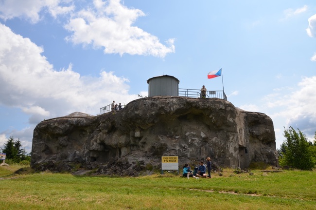 Kraj vlastní první národní kulturní památku - předválečnou pevnost Dobrošov