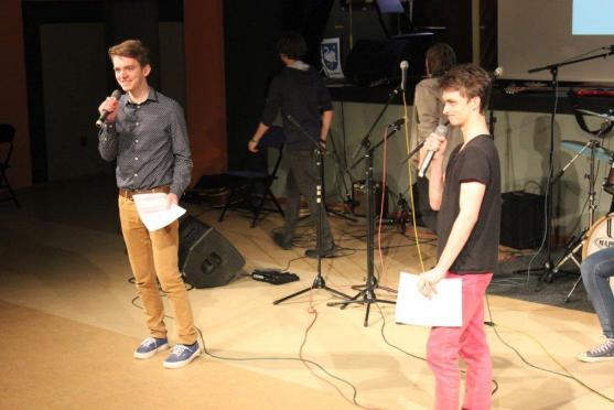 Zahrajme to spolu 2016: "Hey! Teachers! Leave them kids alone..."