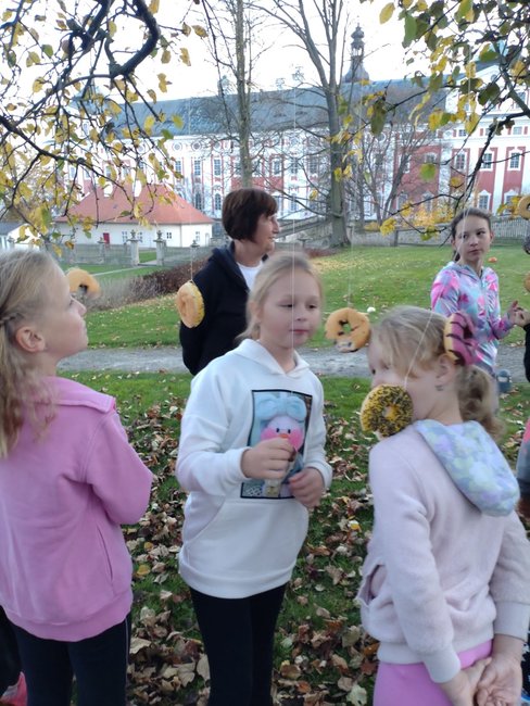 Halloweenská gymnastika