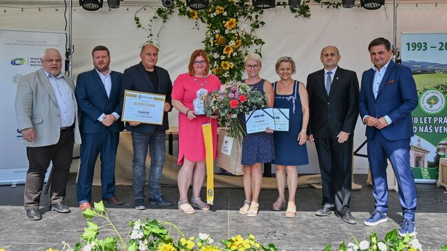 Suchý Důl se stal Vesnicí roku 2023 v Královéhradeckém kraji!