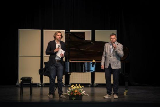 Mezinárodní klavírní soutěž Broumovská klávesa už zná své vítěze