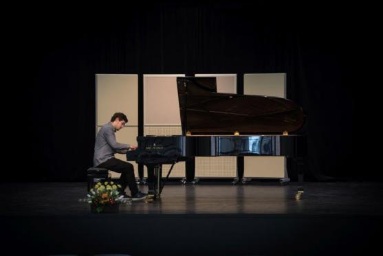 Mezinárodní klavírní soutěž Broumovská klávesa už zná své vítěze