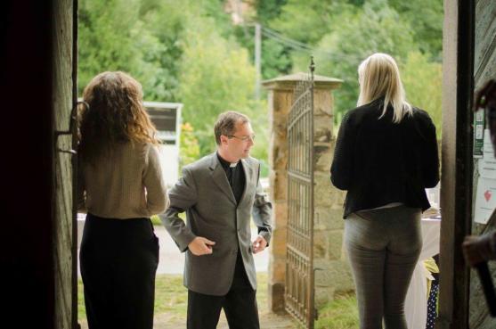 Mistři klavíru a houslí se představili na osmém koncertě festivalu Za poklady Broumovska