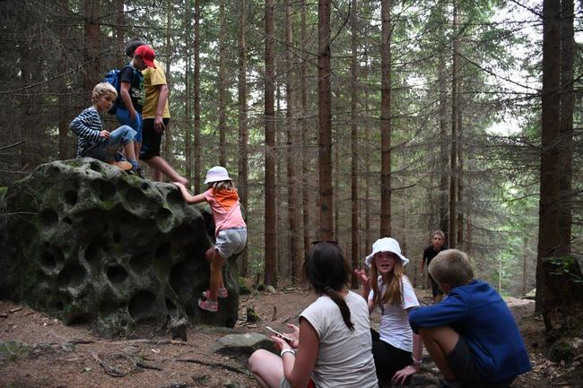 Talentované děti z Badatelské Akademie DATEL poznávaly Broumovsko