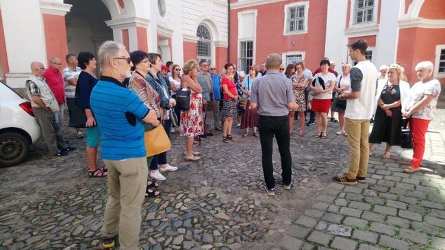 Zástupci Města Broumov připravili pro kolegy z Nowe Rudy teambuildingové setkání po stopách klenotů regionu 