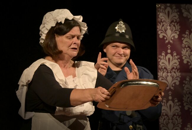 V boxu i ve dvoře. Začal Jiráskův Hronov