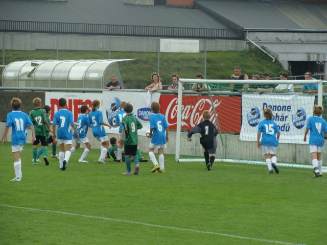 Náchodský fotbalový výběr žáků obsadil 7. místo v celostátním finále Danone cupu v Praze