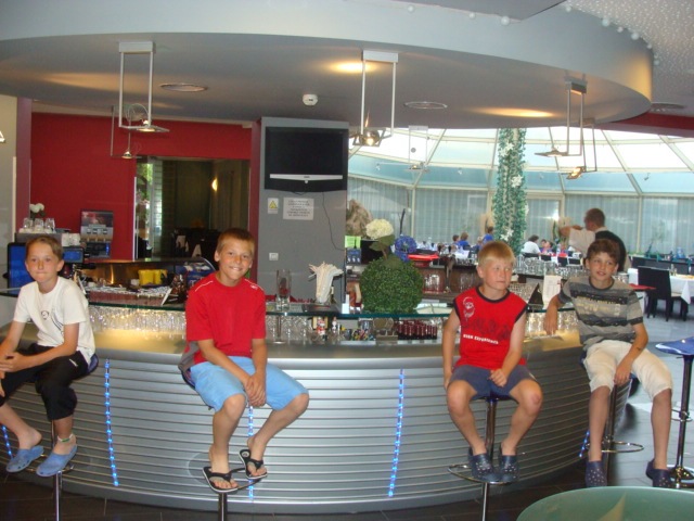 Náchodský fotbalový výběr žáků obsadil 7. místo v celostátním finále Danone cupu v Praze