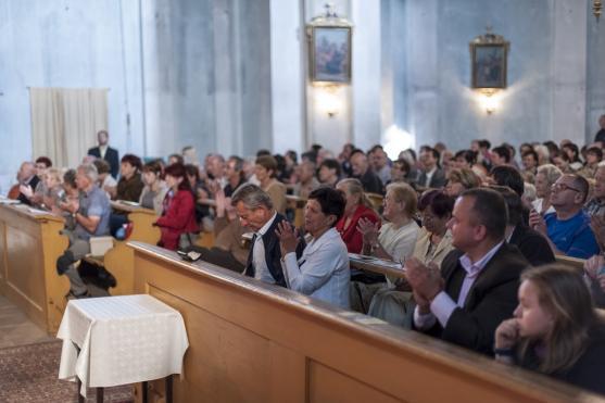 Zahajovací koncert festivalu Za poklady Broumovska rozezněl otovický kostel