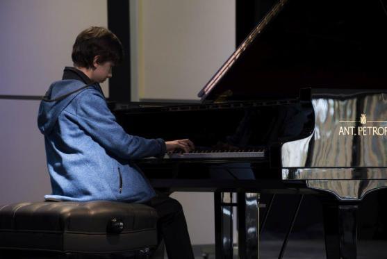Mezinárodní soutěž pro mladé klavíristy Broumovská klávesa chystá 6. ročník