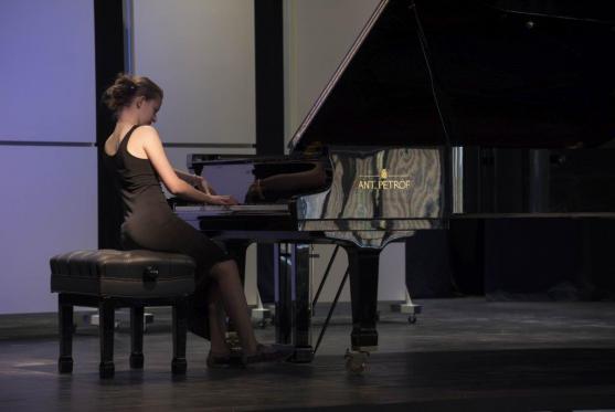 Mezinárodní soutěž pro mladé klavíristy Broumovská klávesa chystá 6. ročník