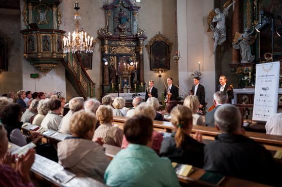 Špičkové Bennewitzovo kvarteto okouzlilo publikum na třetím koncertu festivalu Za poklady Broumovska