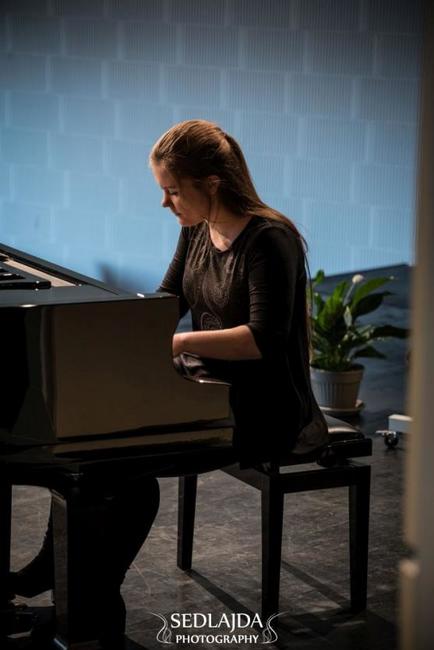 Mezinárodní klavírní soutěž Broumovská klávesa už má své vítěze