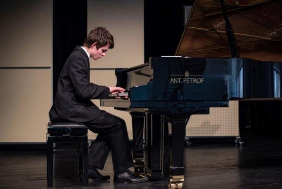 Mezinárodní soutěž Broumovská klávesa přivítá klavíristy z Evropy i Asie