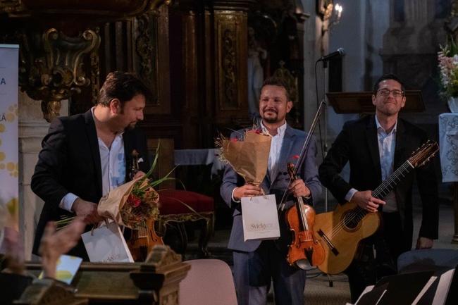 Epoque Quartet a Duo Siempre nuevo vystoupili v broumovském kostele sv. Petra a Pavla