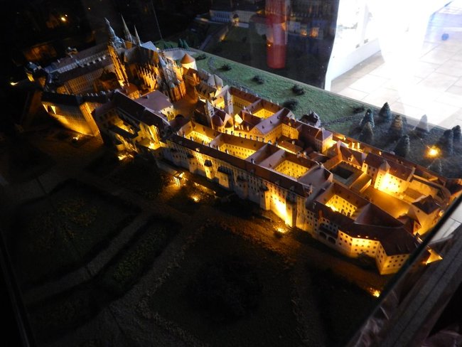 Muzeum papírových modelů připravilo netradiční večerní prohlídky 