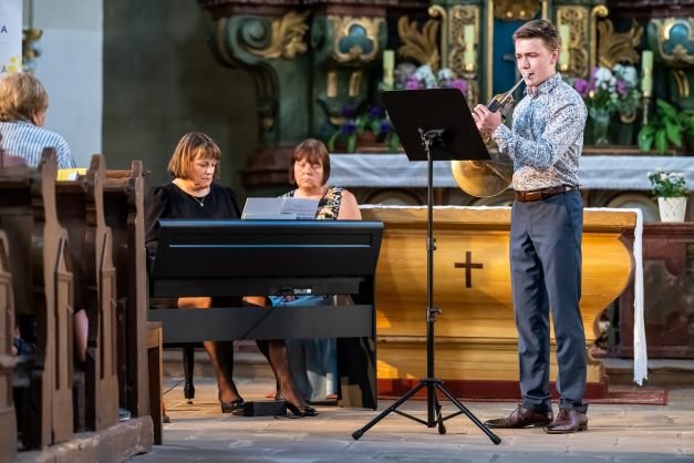 Účastníci Letních hornových kurzů ve Vernéřovicích