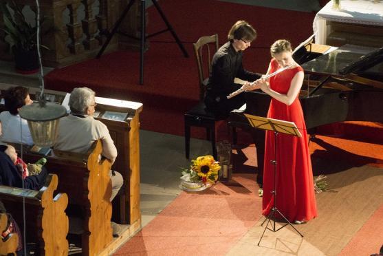 Na druhém koncertu festivalu Za poklady Broumovska vystoupilo Duo du Rêve