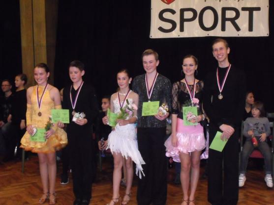 Broumovští tanečníci společenského tance sourozenci Jindřich a Štěpánka Novotní mají za sebou úspěšnou sezónu