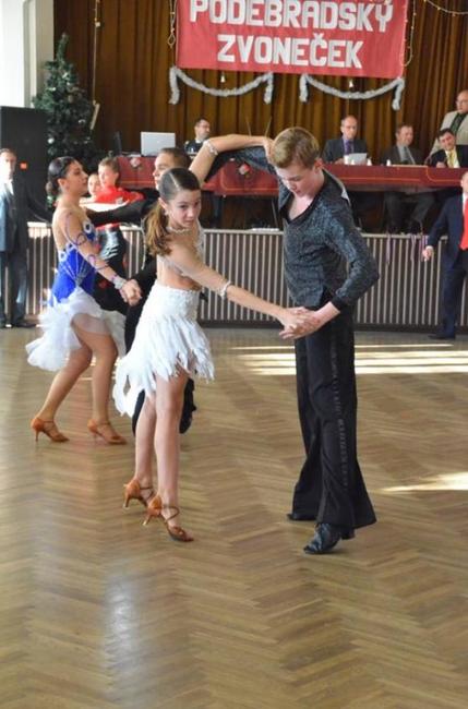 Broumovští tanečníci společenského tance sourozenci Jindřich a Štěpánka Novotní mají za sebou úspěšnou sezónu