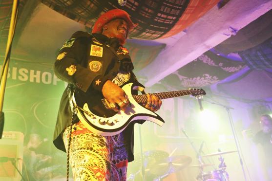 Šťastný rockový večer v Edenu