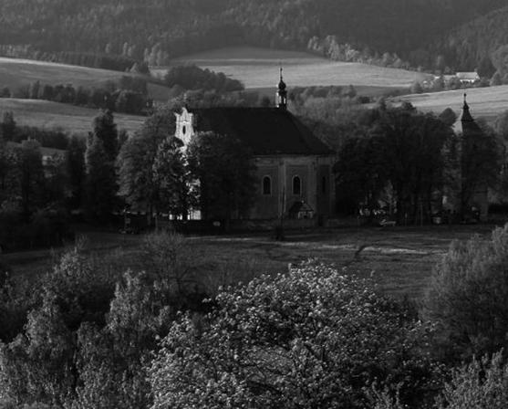 O čtvrté festivalové vystoupení se postará slavná česká harfenistka Kateřina Englichová