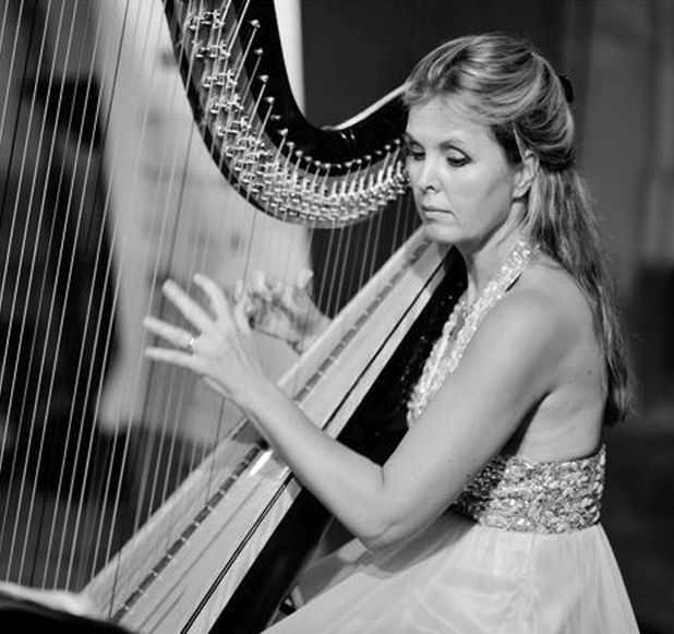 O čtvrté festivalové vystoupení se postará slavná česká harfenistka Kateřina Englichová