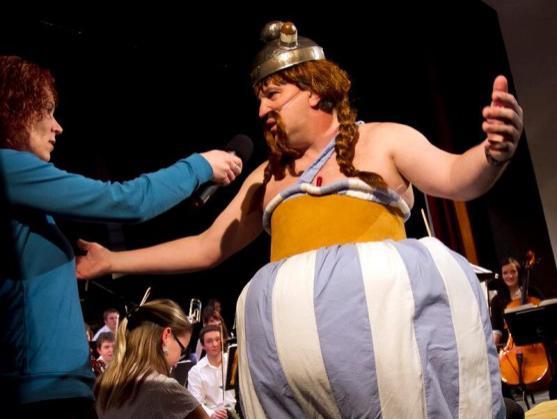 Posluchači připravili Police Symphony Orchestra v Polici nad Metují bouřlivé ovace