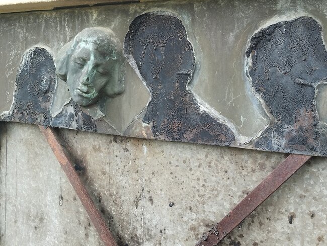 Postarat se o kamennou kroniku. Staré německé hroby mají šanci na záchranu