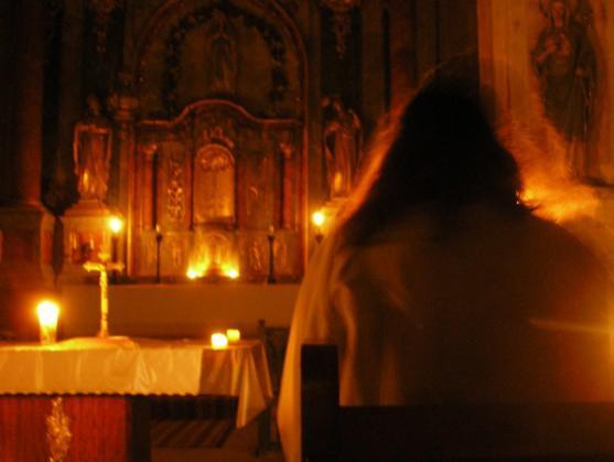 Fara v Heřmánkovicích na Broumovsku ožila zpěvem studentů hudební vědy Univerzity Karlovy v Praze