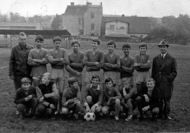 Vzniká archiv starých fotografií broumovského fotbalu