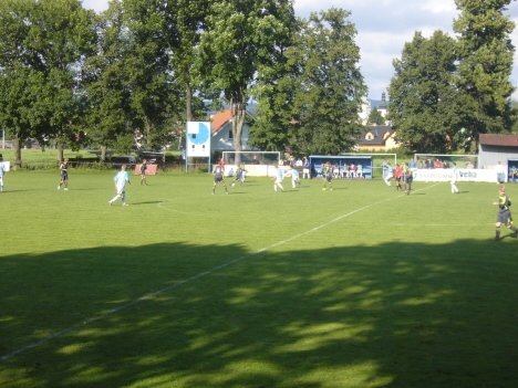 Fotbal: Lázně Bělohrad - Slovan Broumov 2 : 0 (1:0)