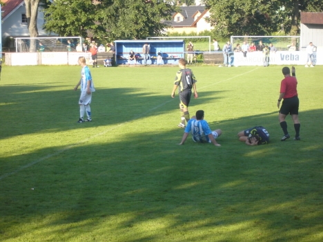 Fotbalová přestřelka: Slovan Broumov - Jiskra Česká Skalice 5 : 4 (2:1)