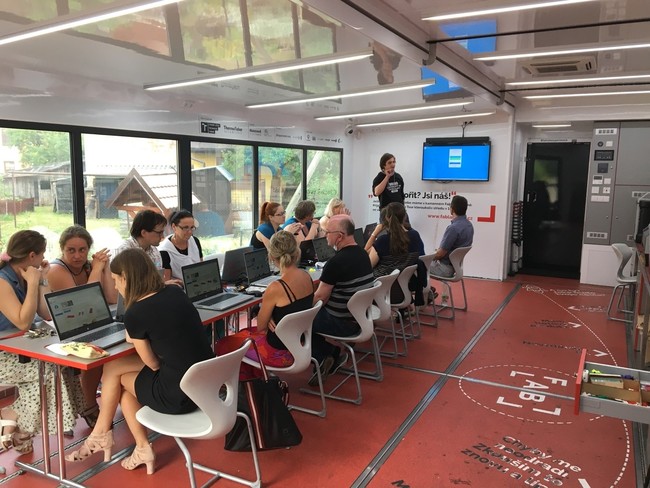 Pojízdná učebna techniky v Broumově na Masarykově základní škole