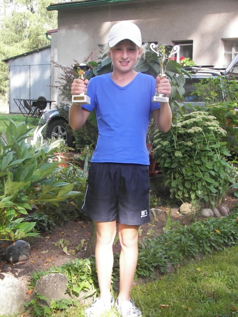 Hana Dušková z Broumova je na cestě k velké tenisové kariéře 